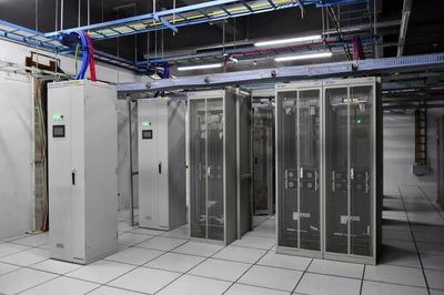 虹橋之上，數(shù)據(jù)飛馳 國際互聯(lián)網(wǎng)數(shù)據(jù)專用通道開通，首批企業(yè)率先駛?cè)刖W(wǎng)絡(luò)“高速直達(dá)列車”